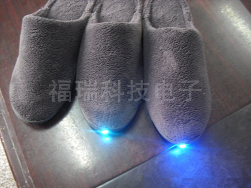 LEDЬ LED 
P(gun)I:
